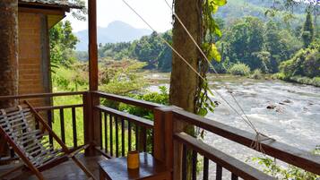 Cabin Deluxe, 1 phòng ngủ, không hút thuốc, quang cảnh sông | Ban công