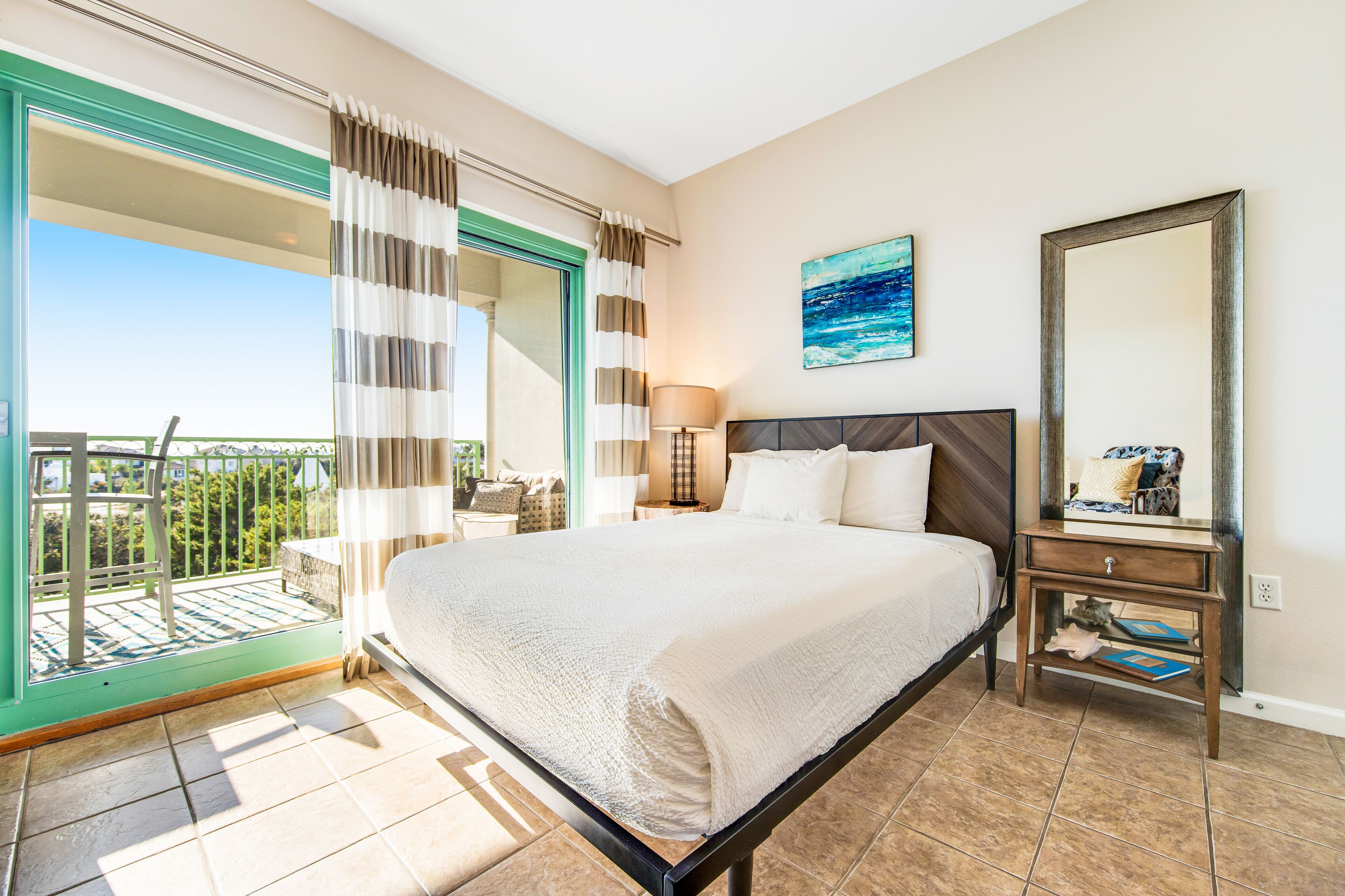 Fer et planche à repasser, Wi-Fi, draps fournis