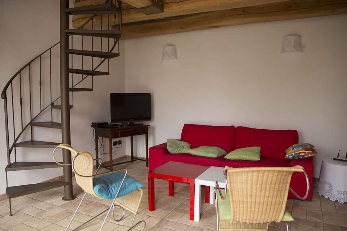 Apartment, 2 Bedrooms (Viola) | Living area | TV