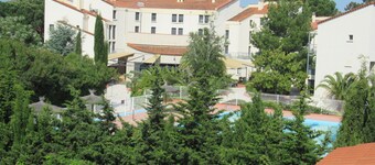 Apartamento con vista al bosque de pinos y calma