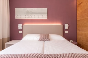 Superior Double Room, Terrace | In-room safe, free WiFi, bed sheets