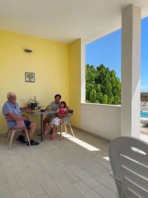 Outdoor dining - This is your dream home (Ayamonte)