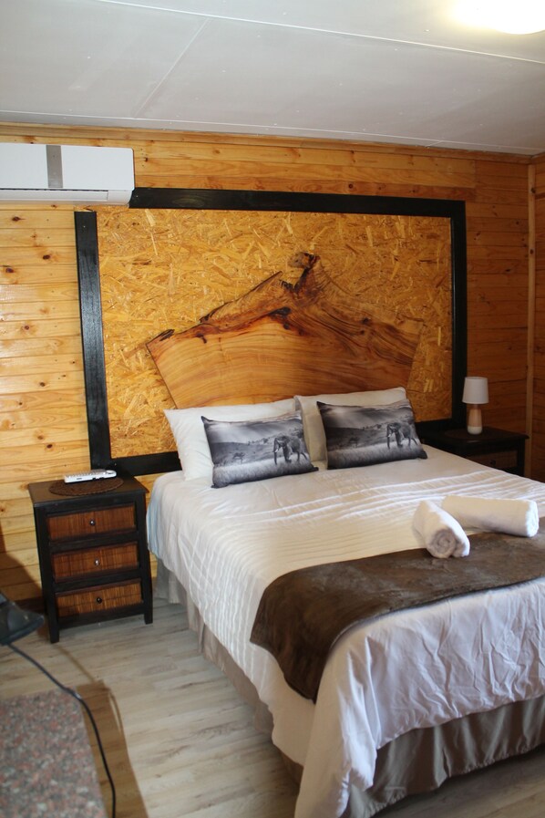 2 makuuhuonetta, tallelokero huoneessa, silitysrauta/-lauta, Wi-Fi