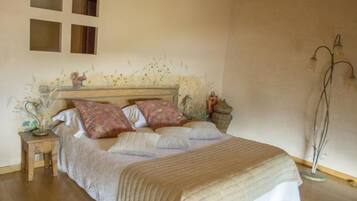 Phòng 4 dành cho gia đình | Bộ đồ giường cao cấp, truy cập Internet không dây miễn phí