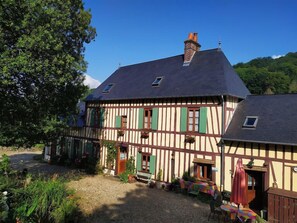Front of property - Duck House (Rives-en-Seine)