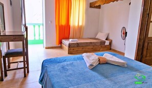 Caju | In-room safe, desk, laptop workspace, iron/ironing board - Pousada Green Place (Ribeira Grande)