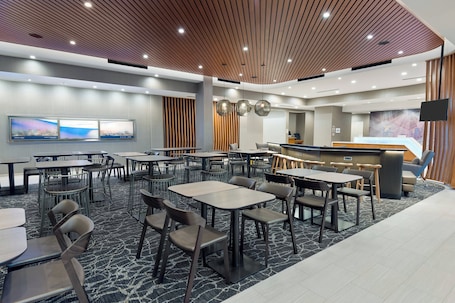 Lobby. SpringHill Suites by Marriott Lakeland