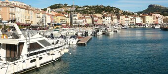 Bed and Breakfast nella Bastide del XIX secolo in un grande parco con piscina