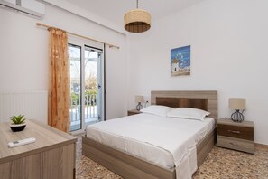 2 bedrooms, soundproofing, iron/ironing board, free WiFi - Downtown Apartment Paroikia (Paroikia Paros)