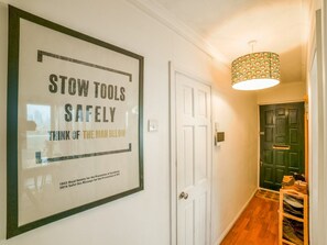 Interior - 1 BR Limehouse Flat With Stunning Views of London! (London)