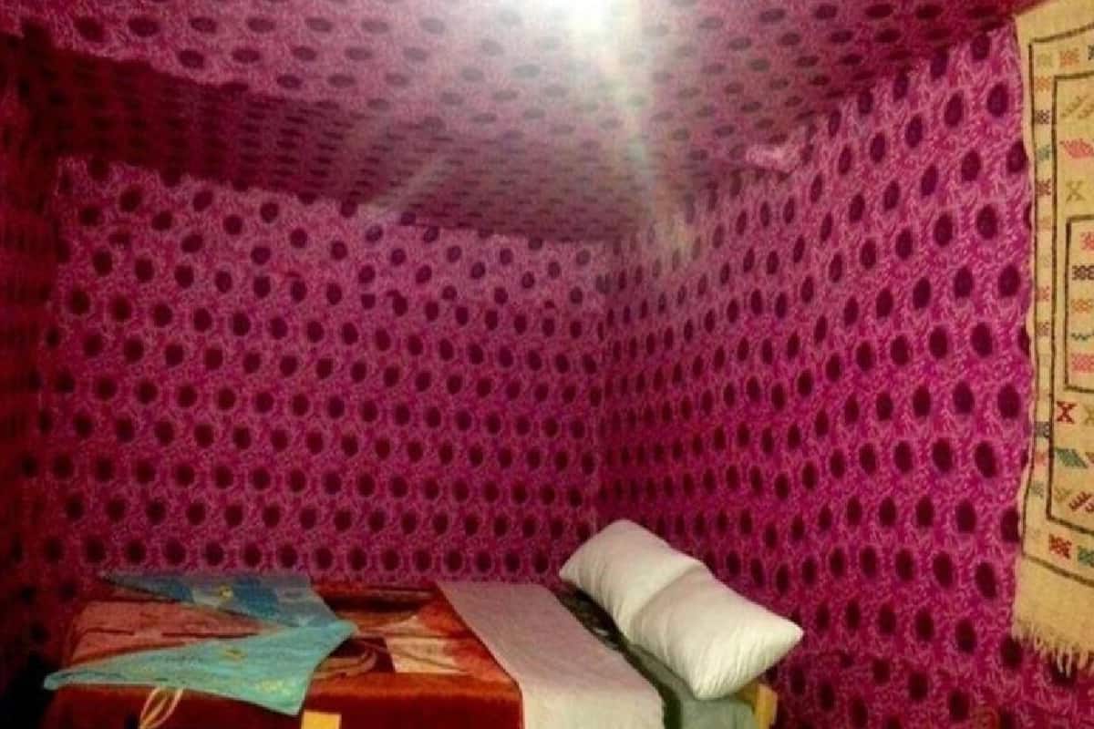 Tienda de campaña Deluxe, baño privado (3 Pax) | Escritorio, insonorización, camas extra y ropa de cama