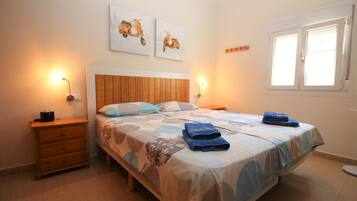 2 slaapkamers, een strijkplank/strijkijzer, wifi