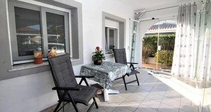 T-0120; Casa Jaster, schöne kleine Villa, 800 m vom Sandstrand