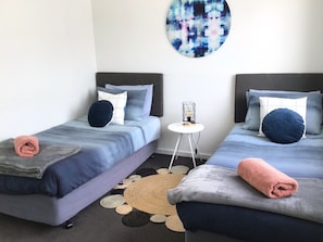 3 chambres, bureau, fer et planche à repasser, Wi-Fi gratuit