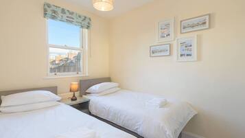 House, Multiple Beds