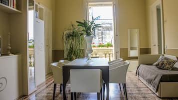 Suite | 1 Schlafzimmer, Minibar, Zimmersafe, Schreibtisch