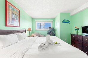 Condo, 1 King Bed with Sofa bed (The Summit 524) | 1 bedroom