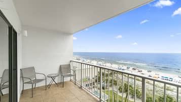 Condo, 1 cama King e sofá-cama (The Summit 728) | Cozinha privada