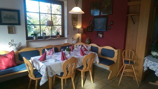 Daily buffet breakfast for a fee - Leiselheimer Hof (Sasbach am Kaiserstuhl)