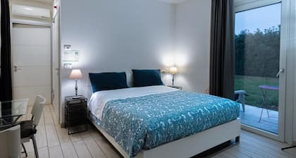 YELLOW ROOM Superior Double Room