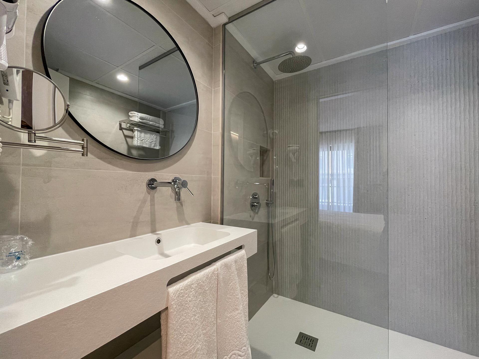 Foto - Hotel Quatre Llunes