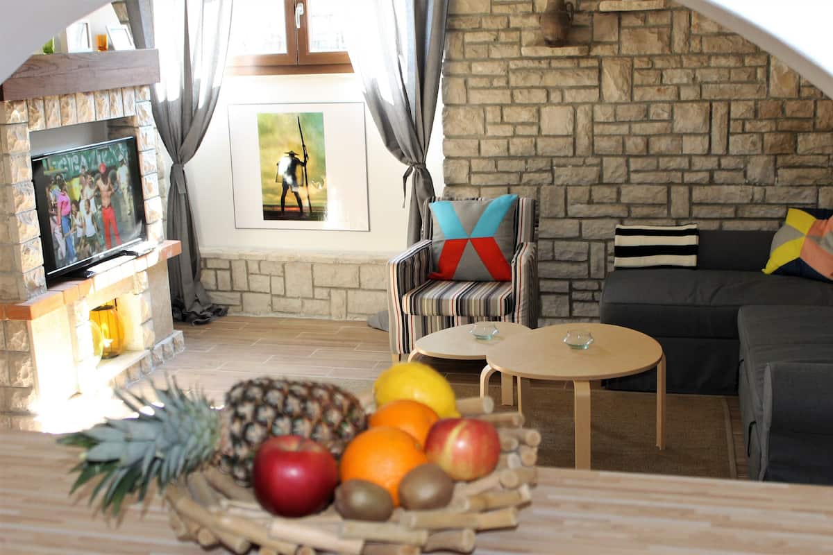 Apartment (Mimoza) | Living area | Flat-screen TV
