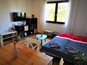 Apartment (Maslina) | Living room | Flat-screen TV - Apartments Maric (Pula)