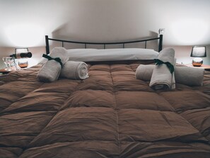 1 bedroom, soundproofing, iron/ironing board, WiFi - Jasmine - Private room (Nafplio)
