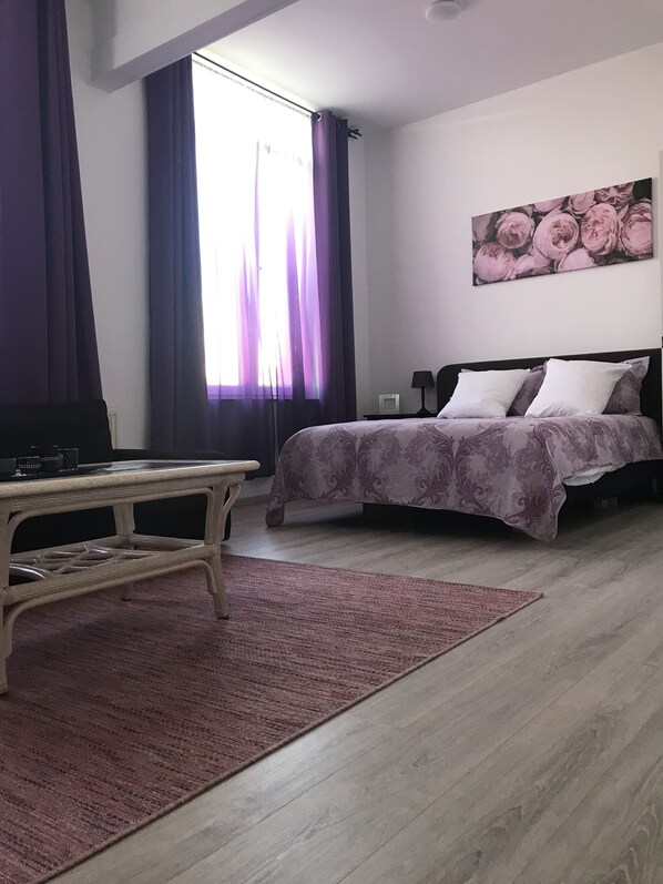 2 soverom, strykejern/-brett, wi-fi og sengetøy