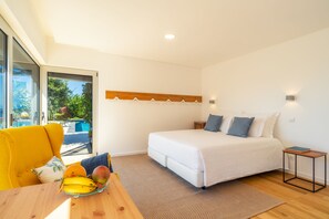 Tallelokero huoneessa, äänieristys, silitysrauta/-lauta, ilmainen Wi-Fi