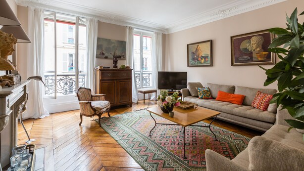 Living area - Muted Beauty in Batignolles, by Veeve (Paris)