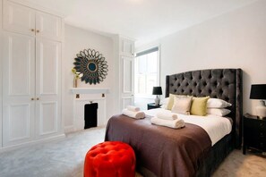 3 bedrooms, iron/ironing board, travel cot, free WiFi
