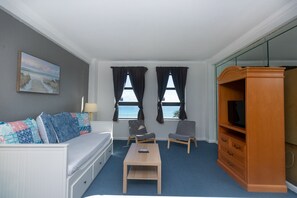 Apartment (1 Bedroom) | Living room