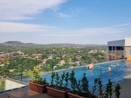Piscine sur le toit