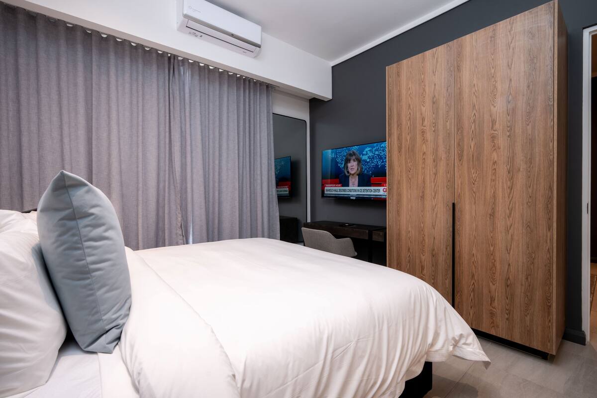In-room safe, desk, laptop workspace, blackout drapes
