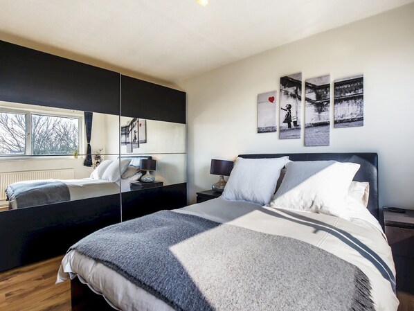 Departamento (2 Bedrooms) | 2 habitaciones, escritorio, tabla de planchar con plancha y wifi gratis 