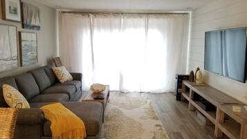 Condo, 2 Bedrooms | 2 bedrooms, free WiFi