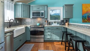 Private kitchen - Lakeshire on Lake Lure I 3 BR, Lakefront + Views! (Lake Lure)