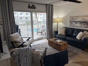 Appart'hôtel, 2 chambres | Coin séjour