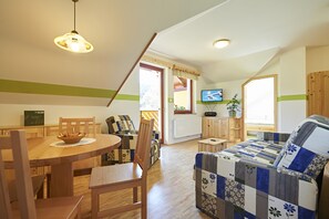 In-room dining - Apartments Tourist Farm Gradišnik (Prevalje)