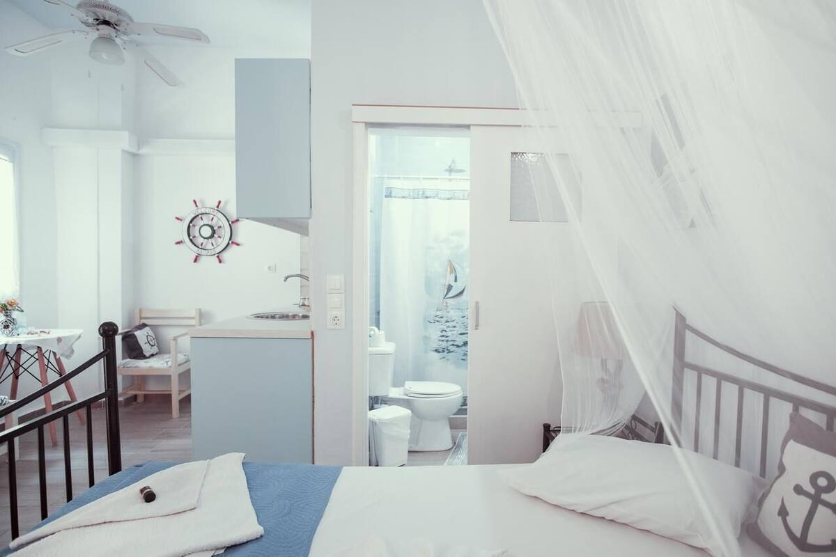 Studio, Ground Floor (Marika-Blue) | Iron/ironing board, WiFi (free), individually decorated, bed sheets