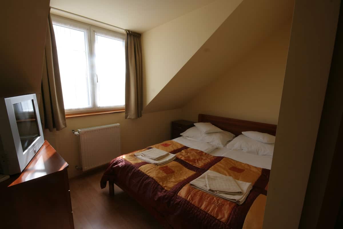 1 chambre, rideaux dâobscurcissement, accĂšs au Wi-Fi (inclus)