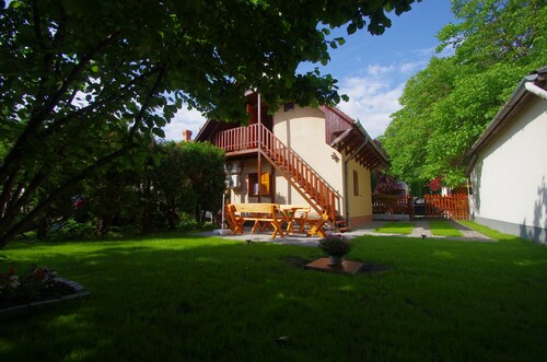 Entspannen Sie sich II. Lakehouse - Der Luxus kam wieder zum Lake Szelid