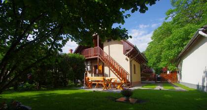 Entspannen Sie sich II. Lakehouse - Der Luxus kam wieder zum Lake Szelid