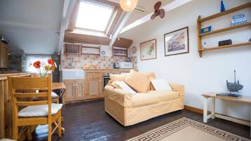 Holiday Home | Living area | Flat-screen TV