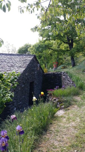 Property grounds - La Fourmi cottage for 4 people (Florac)