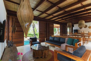 ทีวีจอแบน