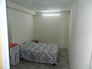 1 bedroom, WiFi - Habitacion privada en el centro, con Piscina (Centro)