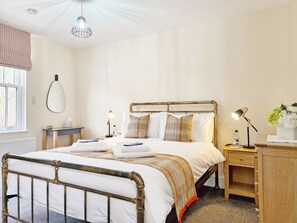 2 bedrooms, iron/ironing board, WiFi, bed sheets - Four Priory Road, Chichester  -  a cottage that sleeps 4 guests  in 2 bedrooms (Chichester)