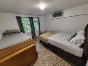 2 bedrooms, iron/ironing board, free WiFi, bed sheets - BIG Apartment-Location-8mile SJUairport-Beach-Nightlif-13Old SJ-30min Rainforest (Trujillo Alto)